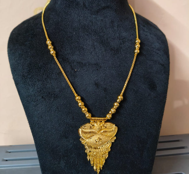 Vibrant Veils Royal MANGALSUTRA Haar