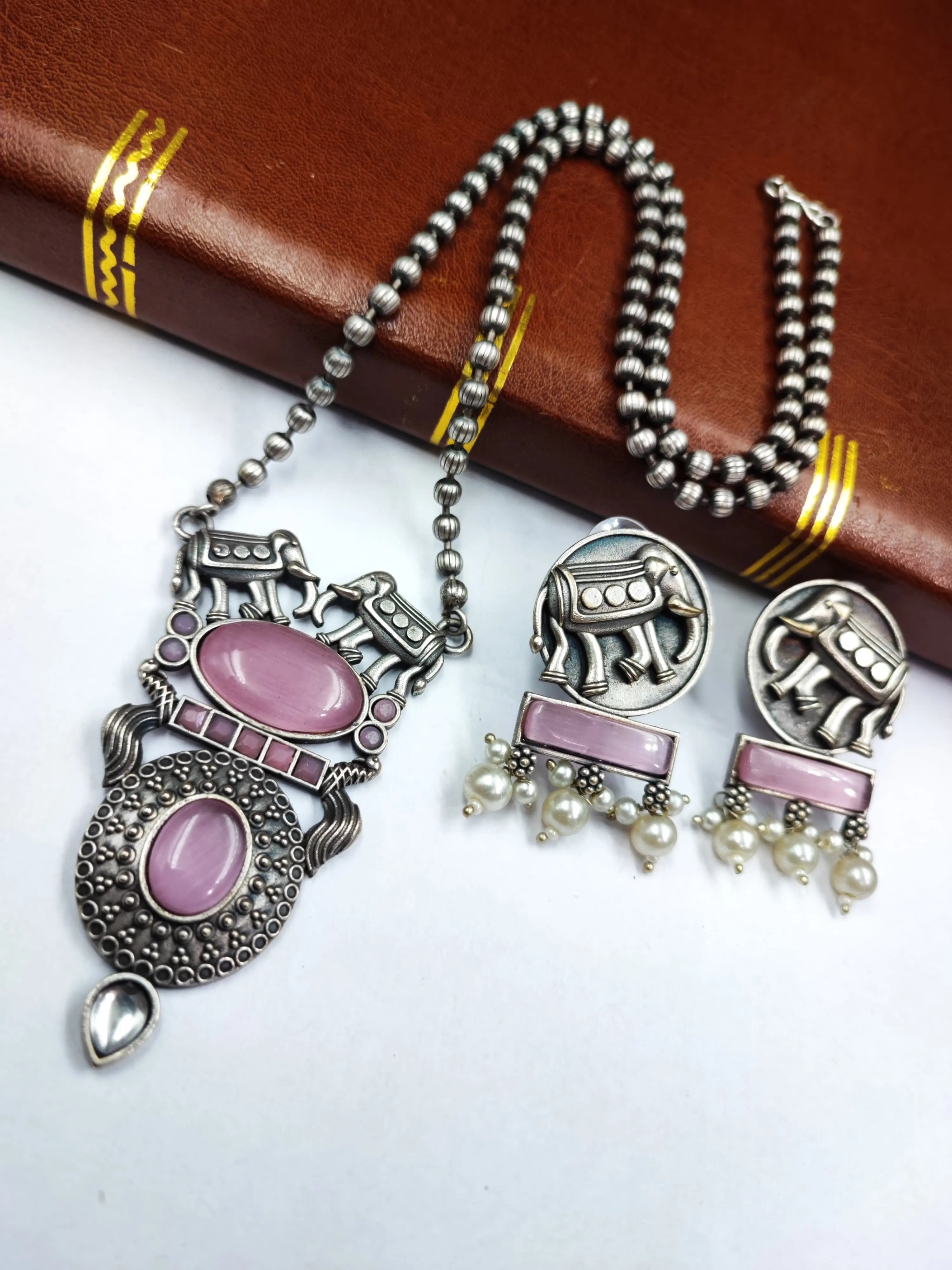 Elephant Chain Pendant Set with Monalisa Stone – Unique Handcrafted Jewelry Vibrant Veils Inc