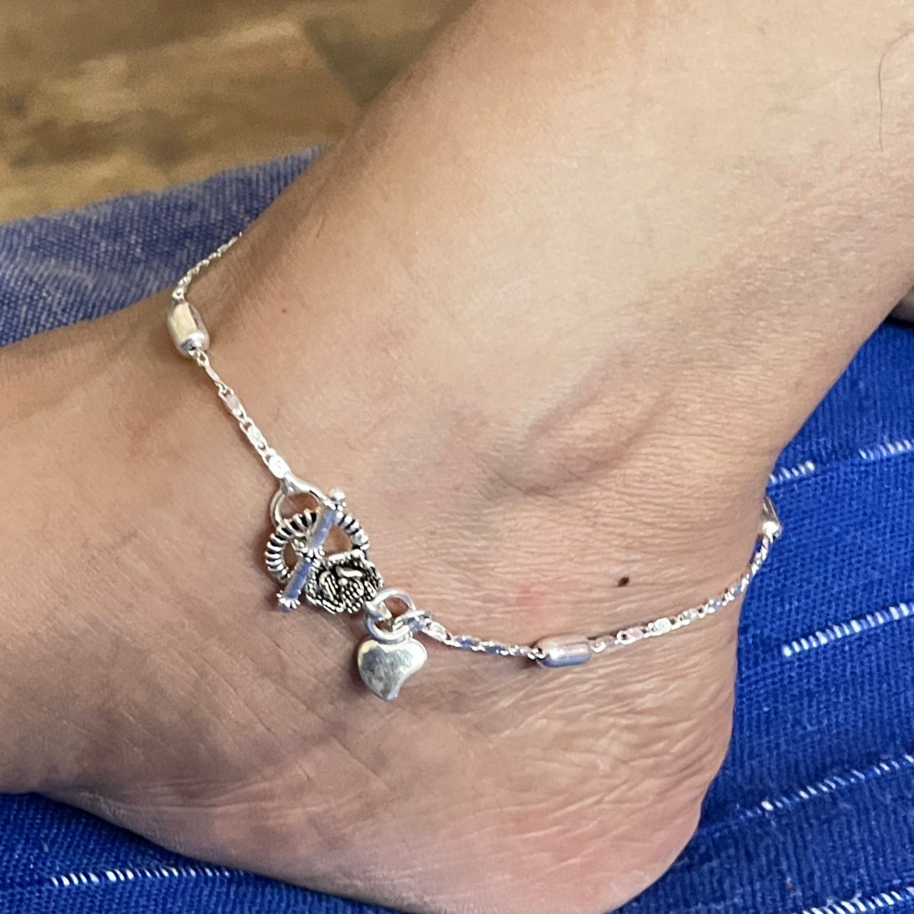 VIBRANT VEILS Whimsical Journey Anklet