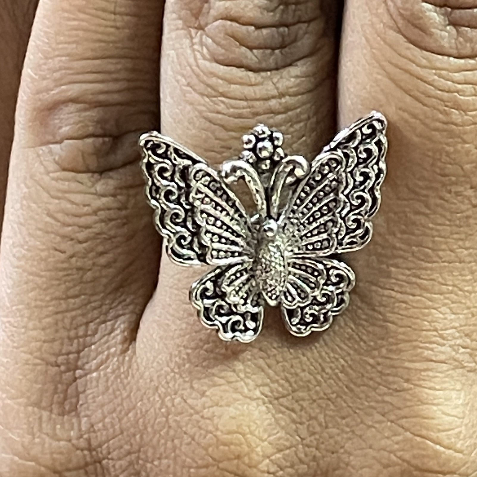 Vibrant Veils Butterfly Design Rings