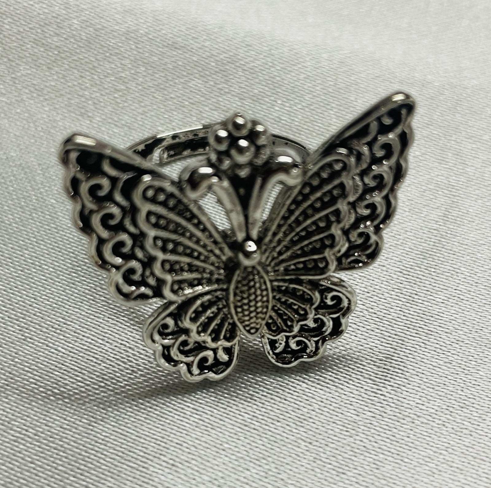 Vibrant Veils Butterfly Design Rings