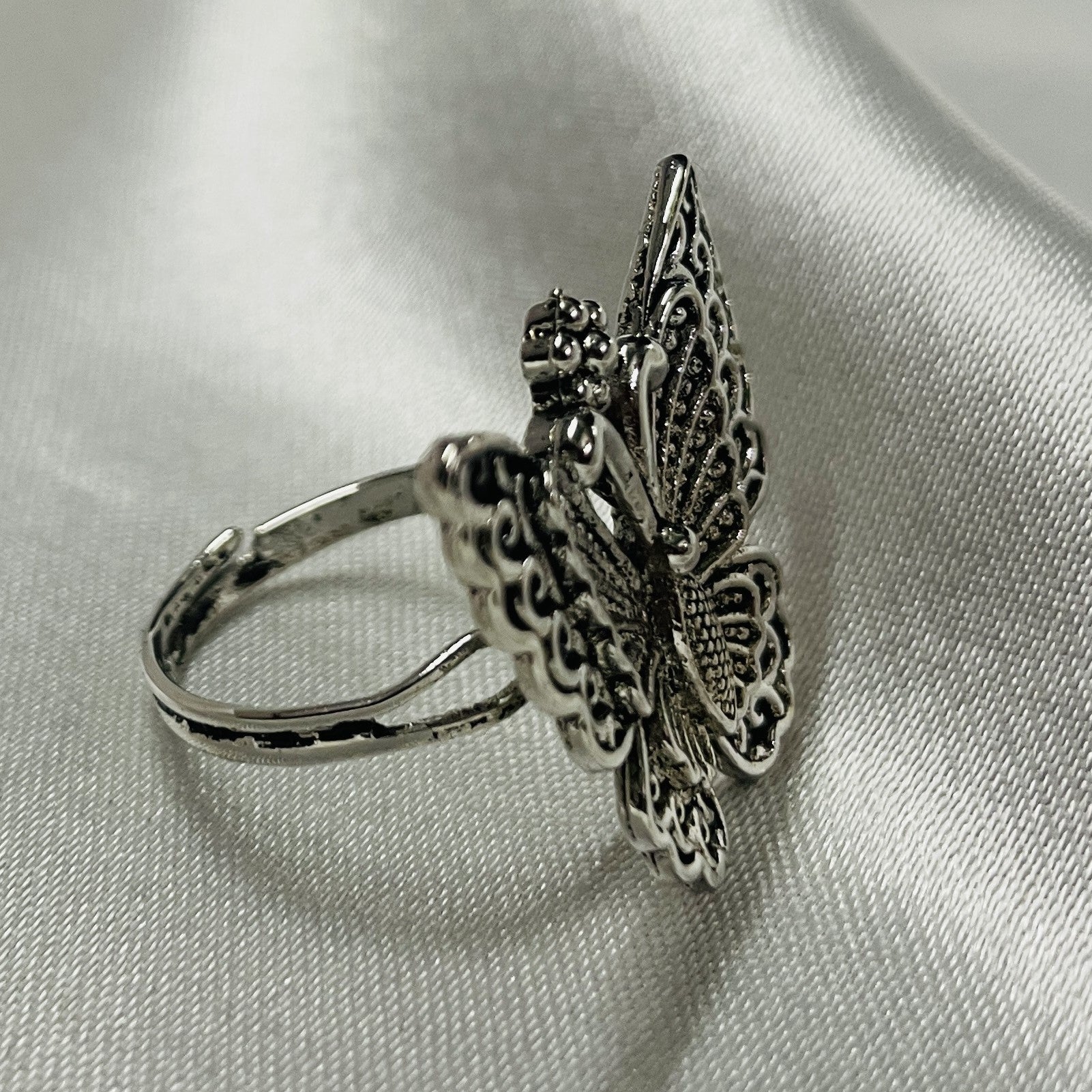 Vibrant Veils Butterfly Design Rings