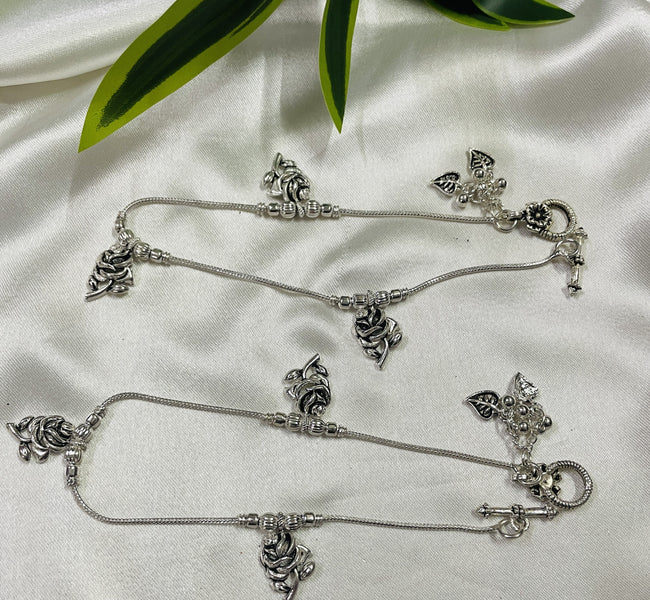 Vibrant Veils Silver Replica Oxidised Floral art Anklets