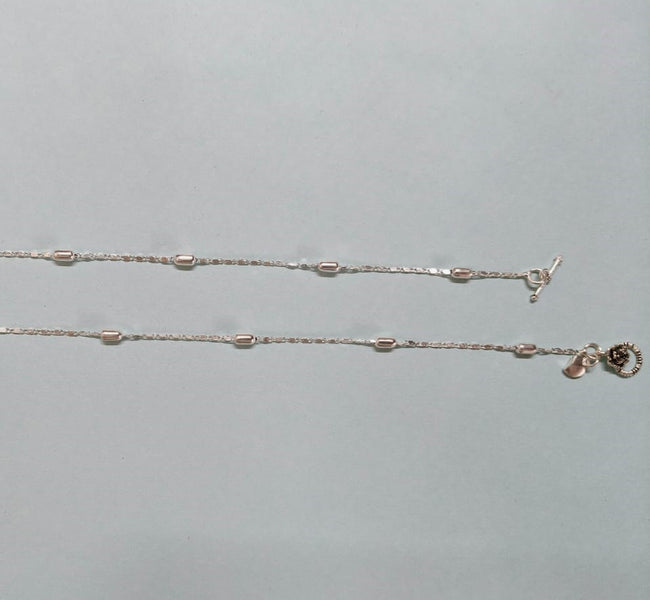 VIBRANT VEILS Whimsical Journey Anklet