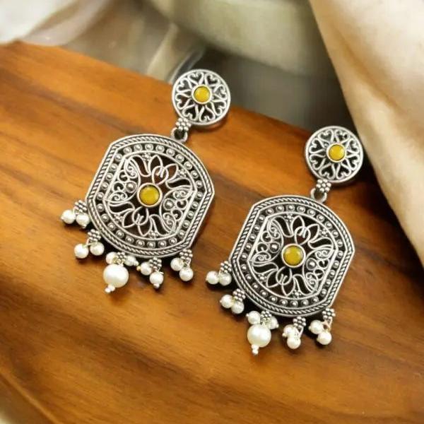 High Quality Silver Replica Dangler Earrings With Pearl Beads - VibrantVeils VibrantVeils